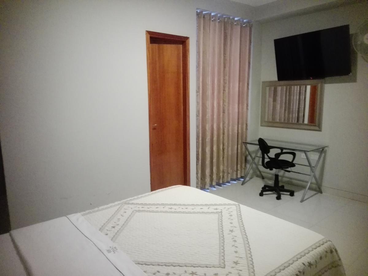 Hotel Vicente De La Vega チクラーヨ 部屋 写真